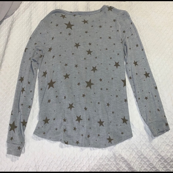 Grey star top! - Picture 2 of 2